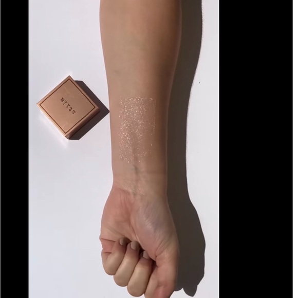 Stila Gold shimmer highlighter HEAVEN'S DEW ALL OVER GLIMMER Duo set - Picture 3 of 6